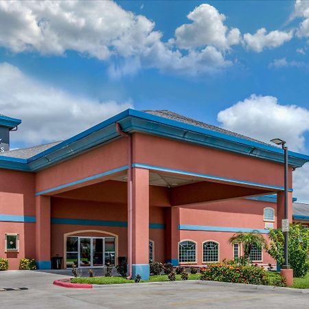 Quality Inn & Suites At The Outlets Mercedes-Weslaco エクステリア 写真