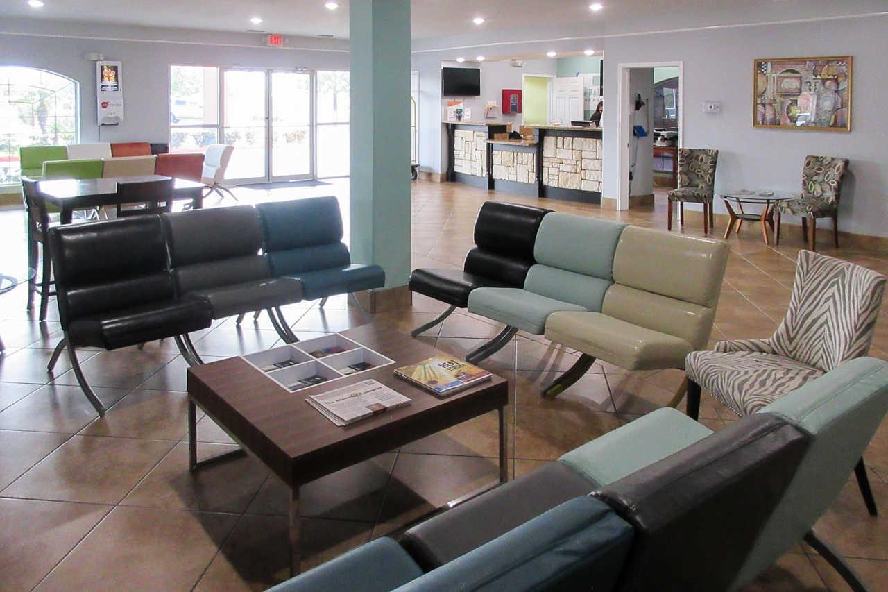 Quality Inn & Suites At The Outlets Mercedes-Weslaco エクステリア 写真
