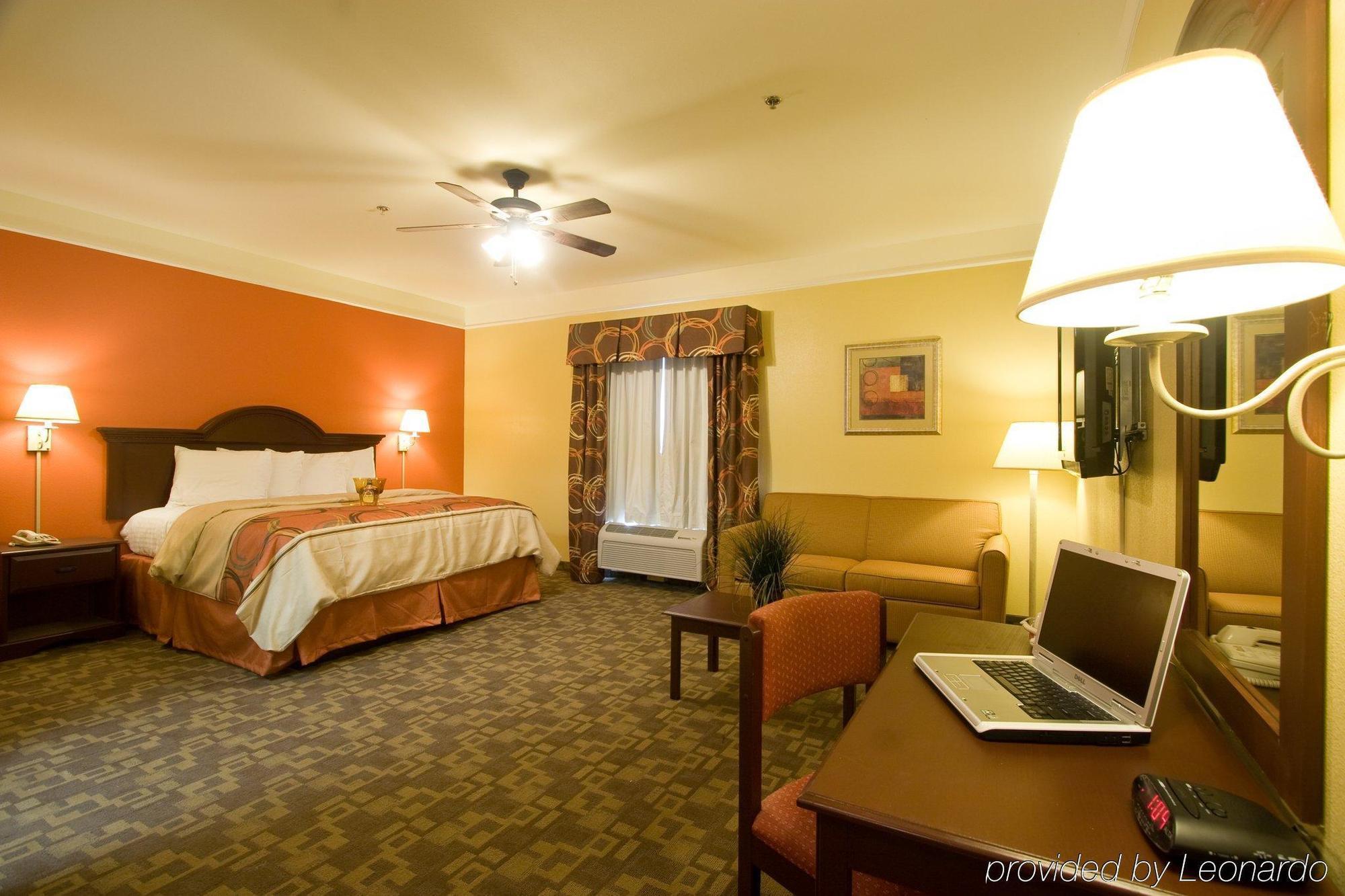 Quality Inn & Suites At The Outlets Mercedes-Weslaco 部屋 写真