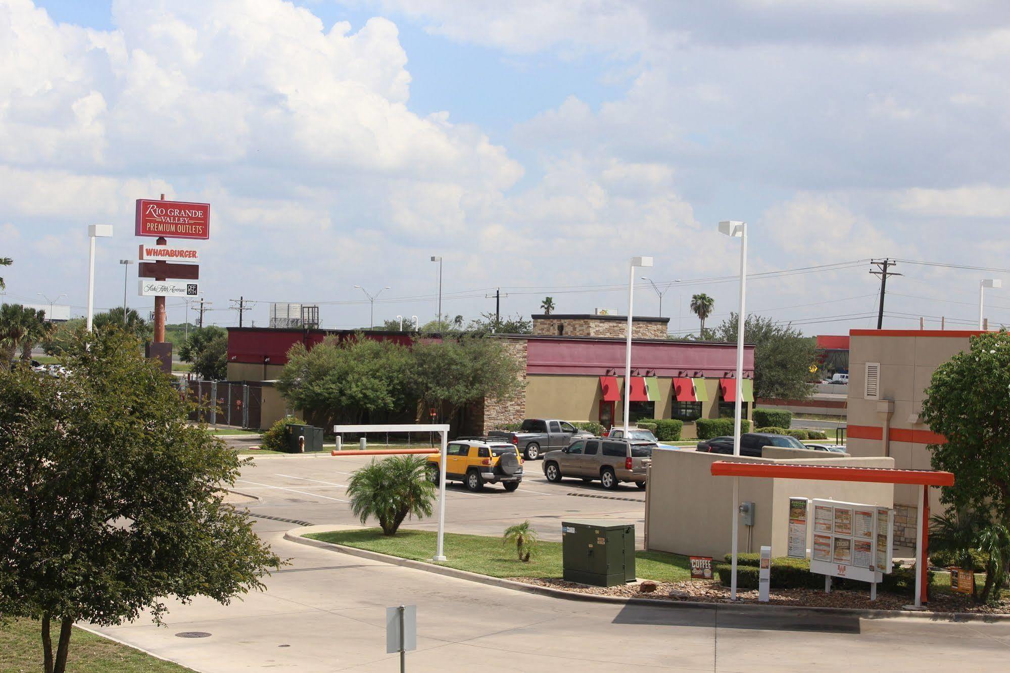 Quality Inn & Suites At The Outlets Mercedes-Weslaco エクステリア 写真